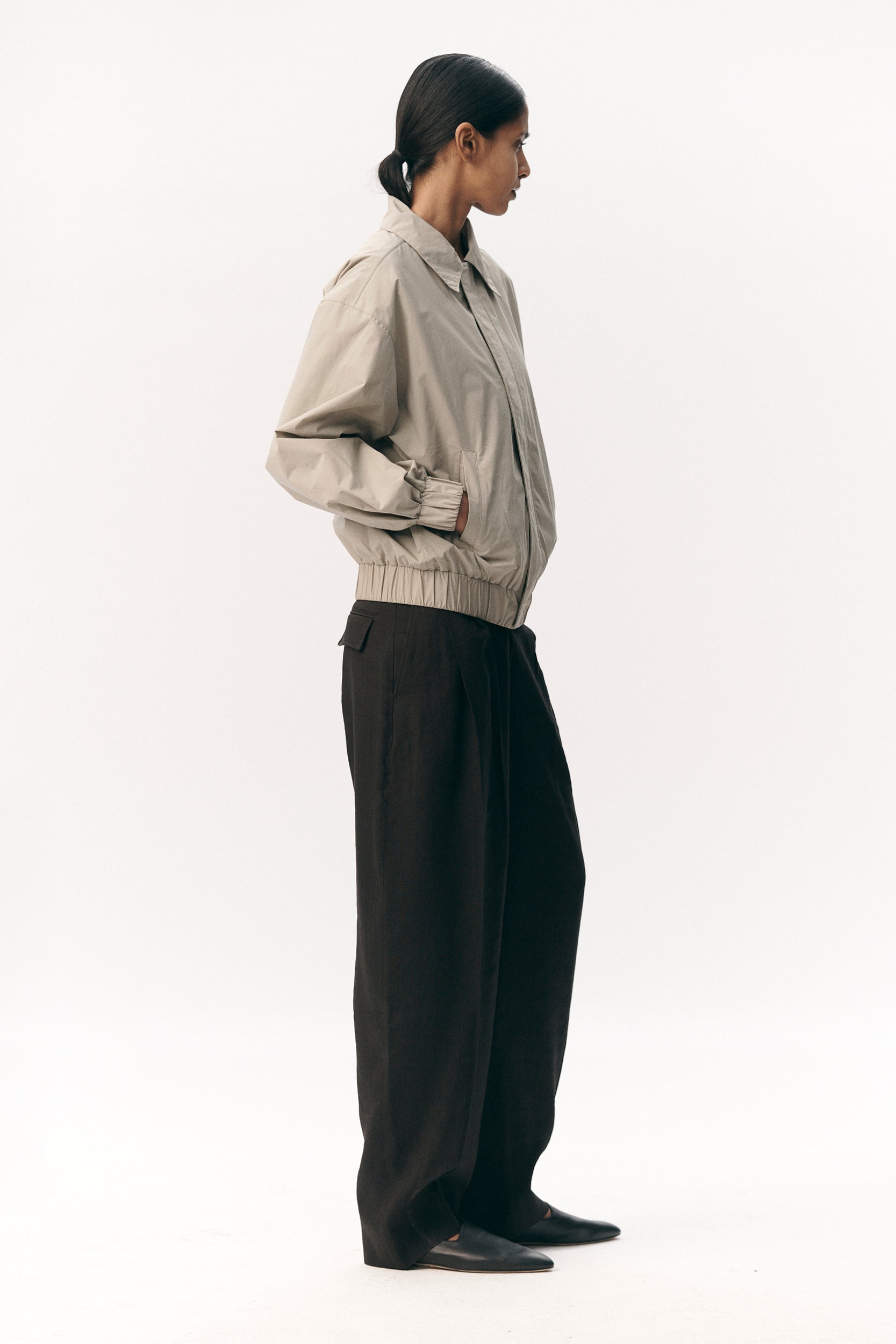 SHORT TRACKER WM NYLON SS26 LIGHT ARMY