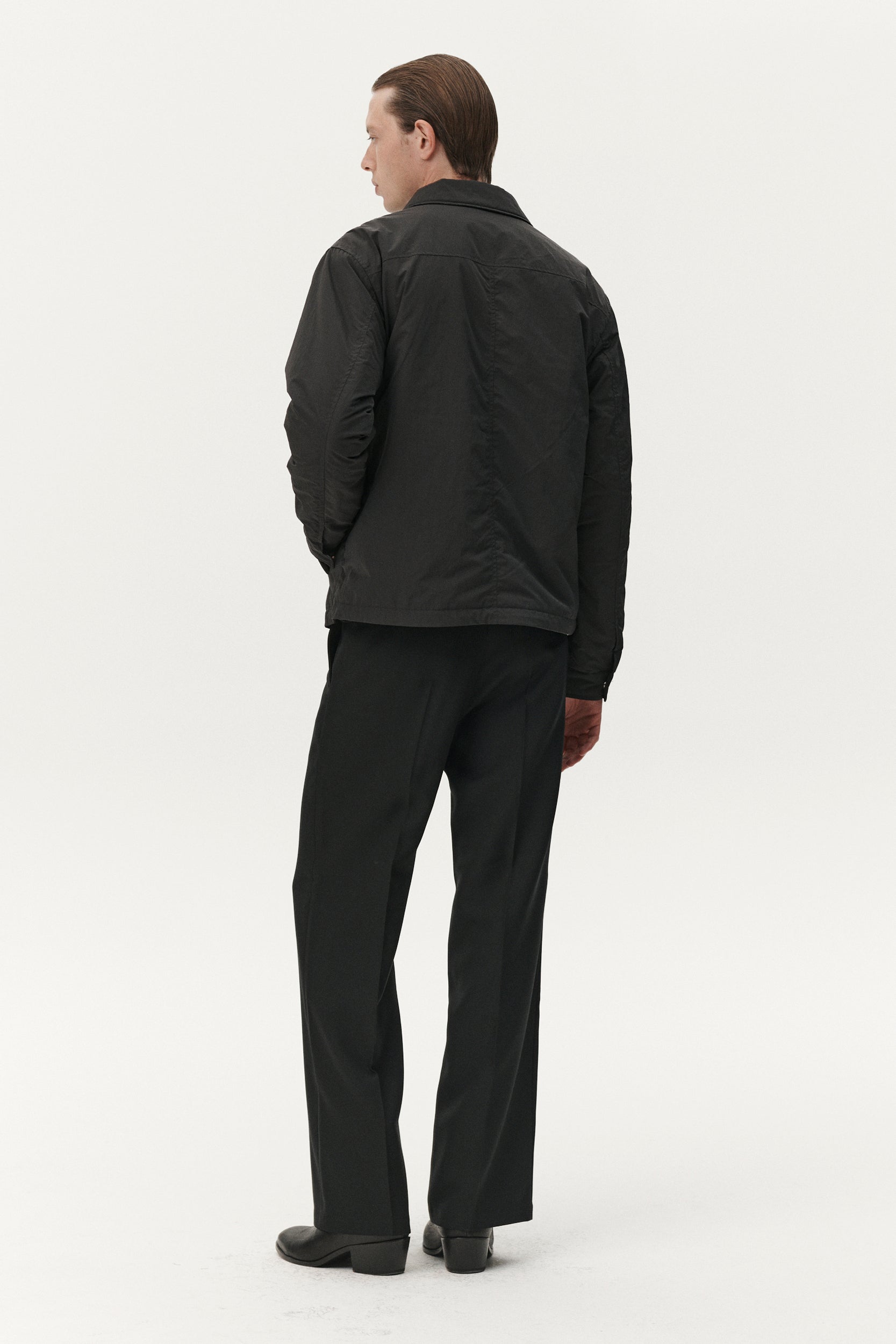 ZIP UP CRINCLE AW25 BLACK