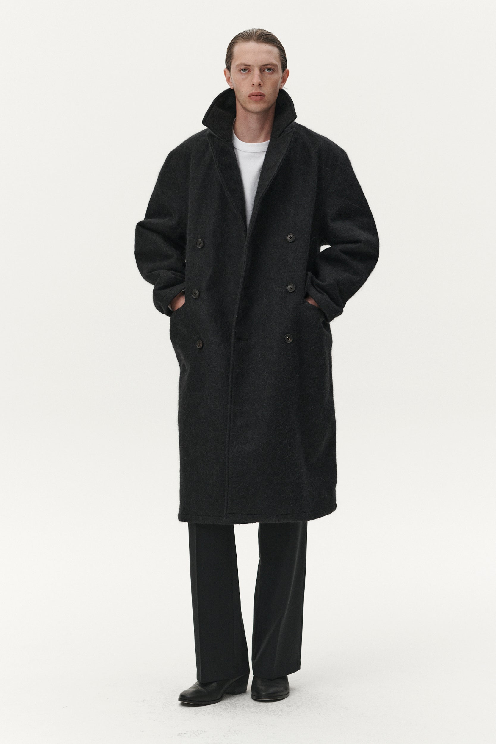 SHUVA C FUZZY WOOL AW25 BLACK