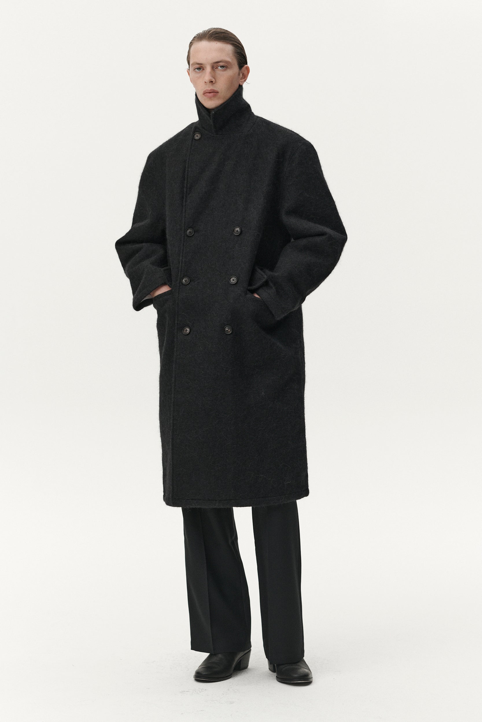 SHUVA C FUZZY WOOL AW25 BLACK