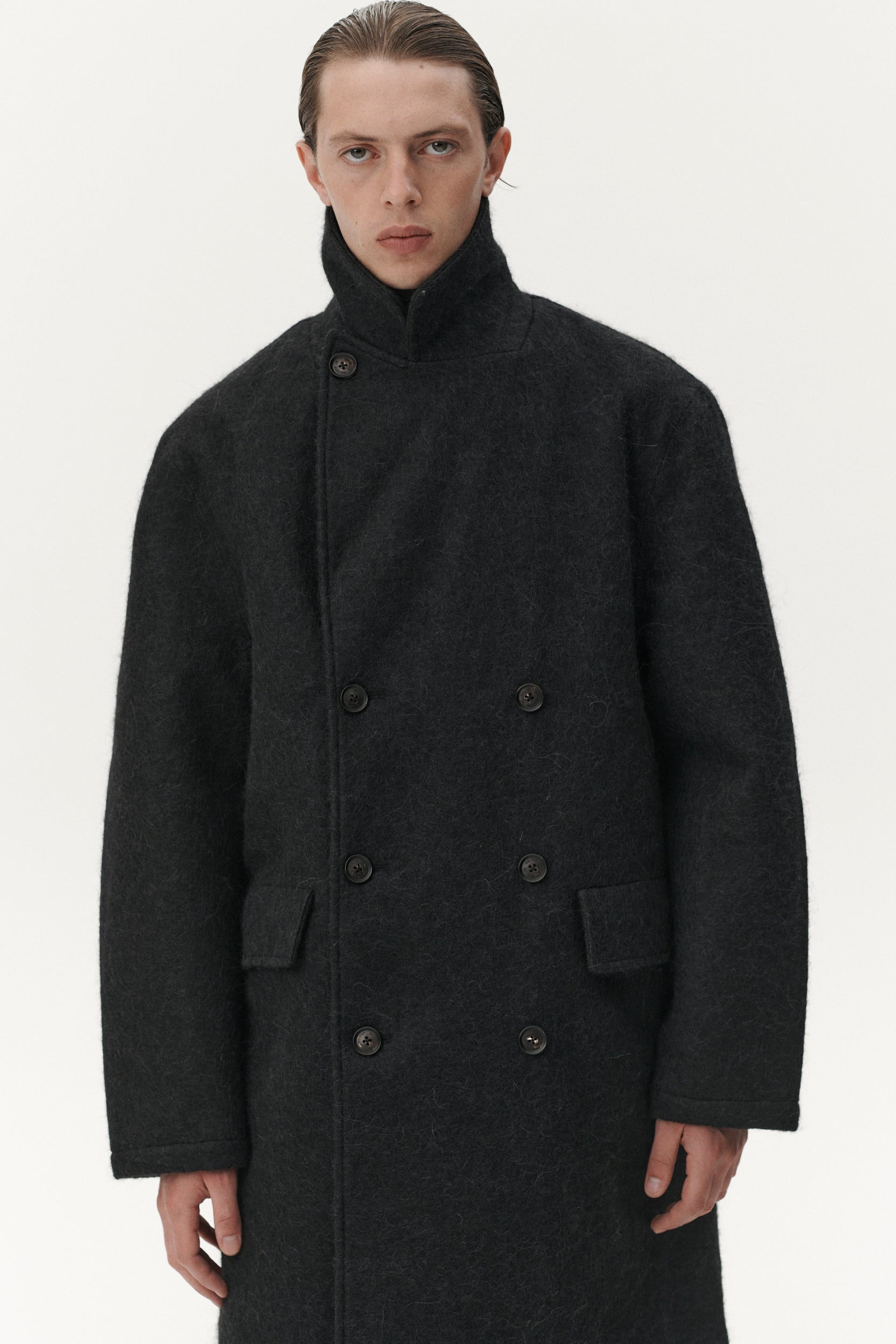 SHUVA C FUZZY WOOL AW25 BLACK