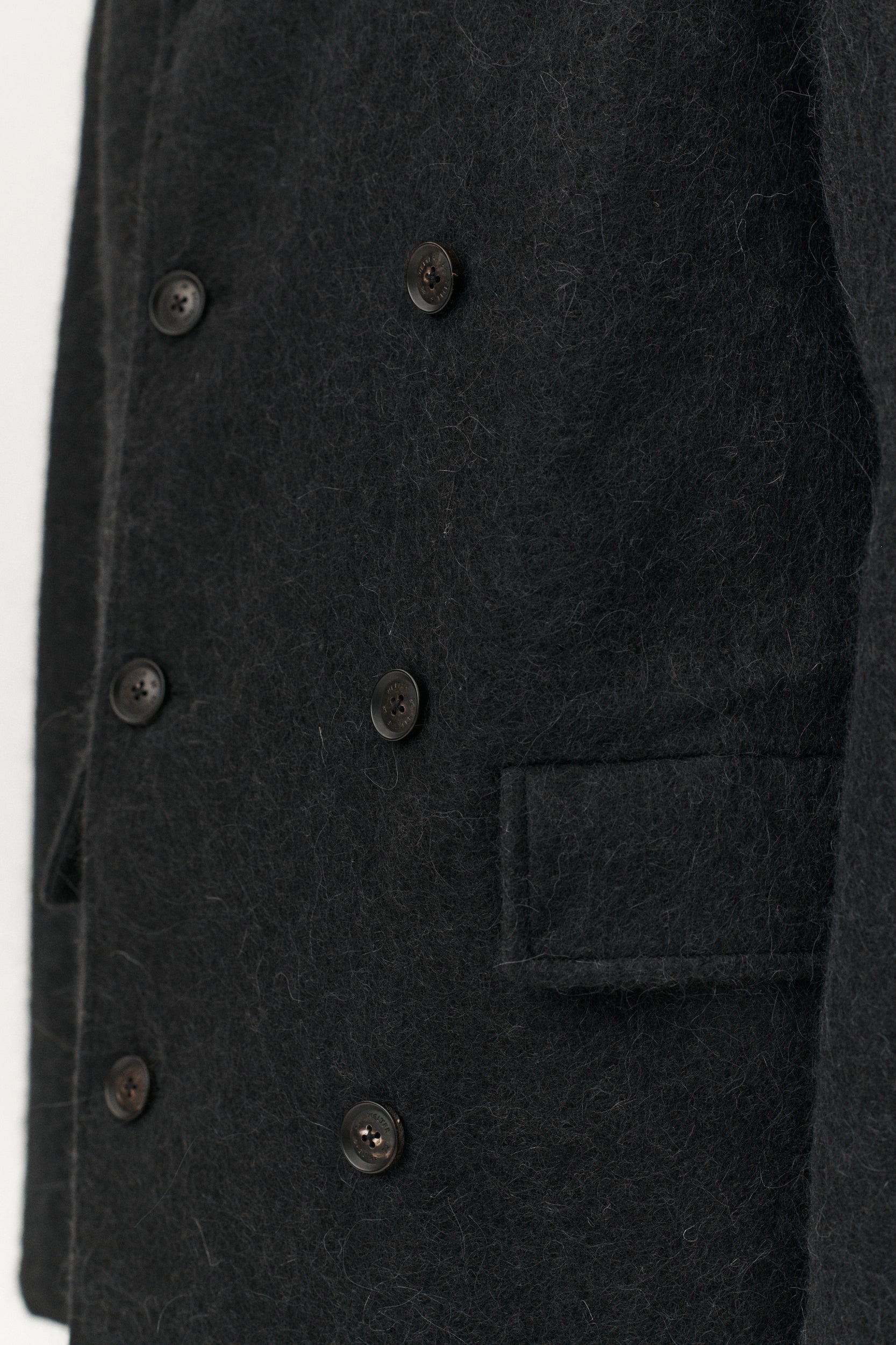 SHUVA C FUZZY WOOL AW25 BLACK