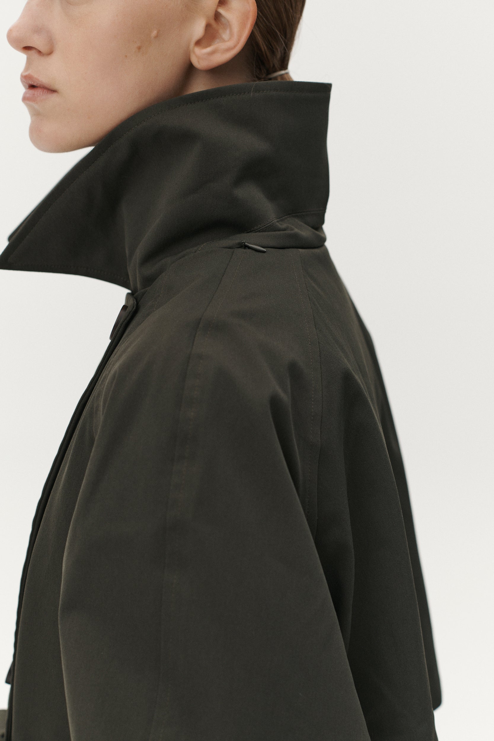 ROOMY TRENCH NINSPIN AW25 DARK MOSS