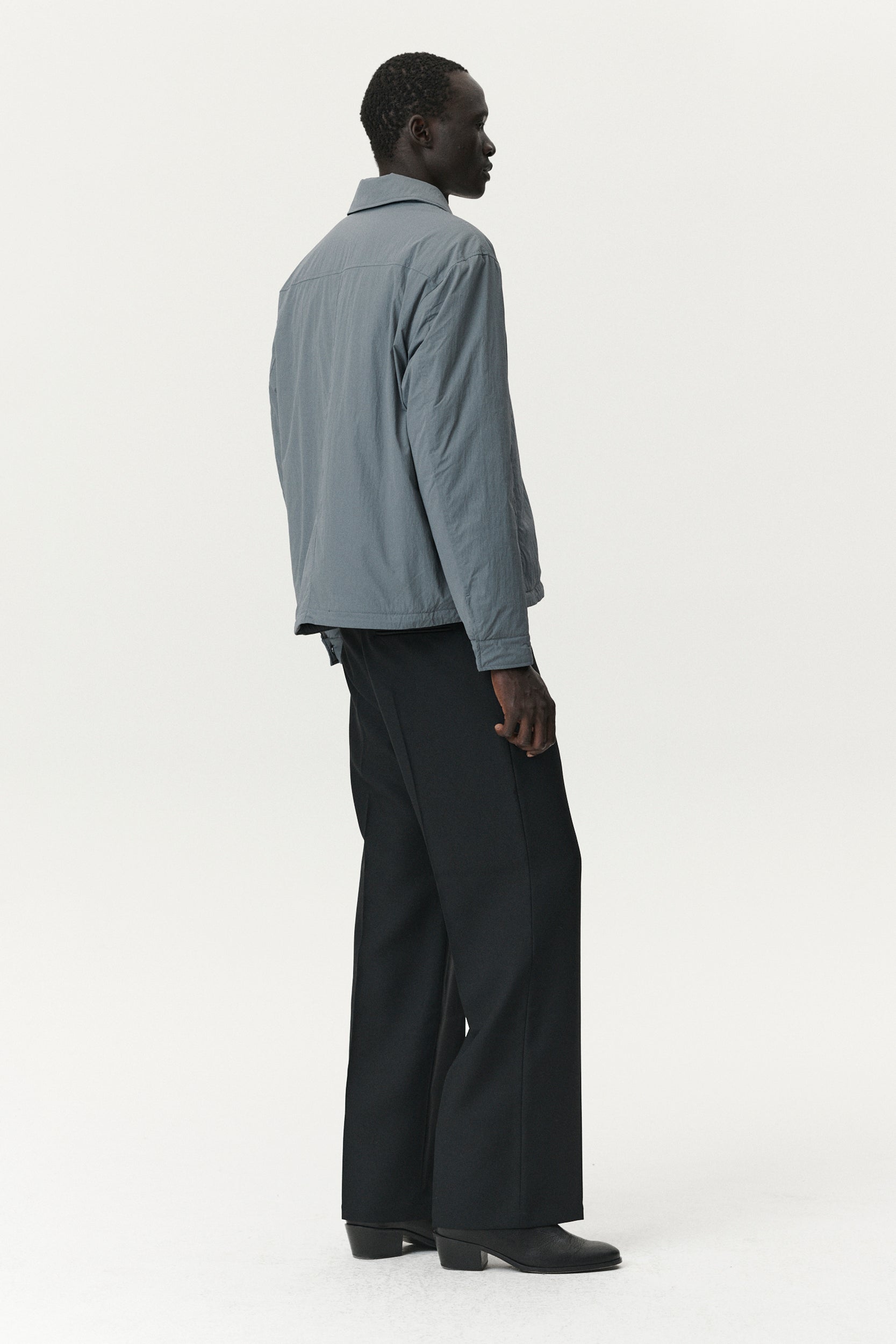 ZIP UP CRINCLE AW25 LIGHT GREY BLUE