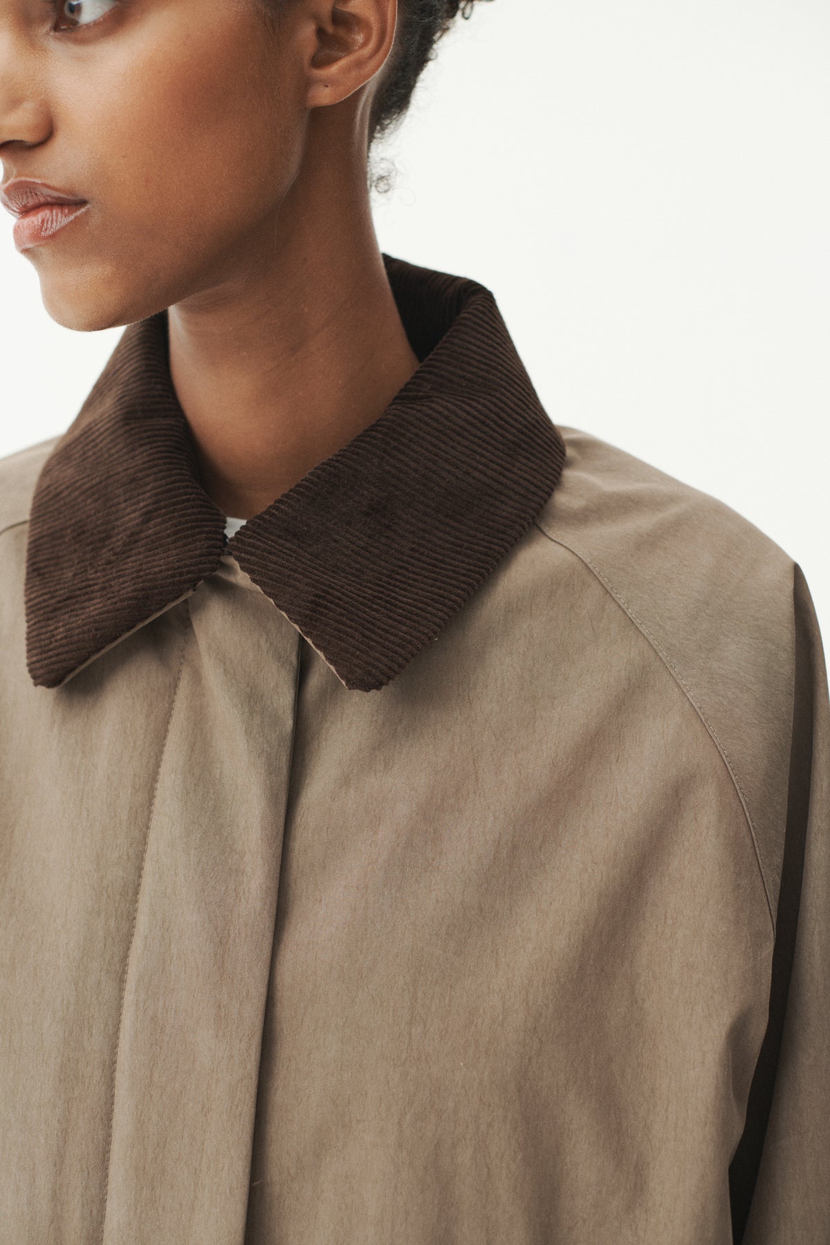 LONG COACH WASHED TENCEL WOMEN AW26 FADED CAMEL