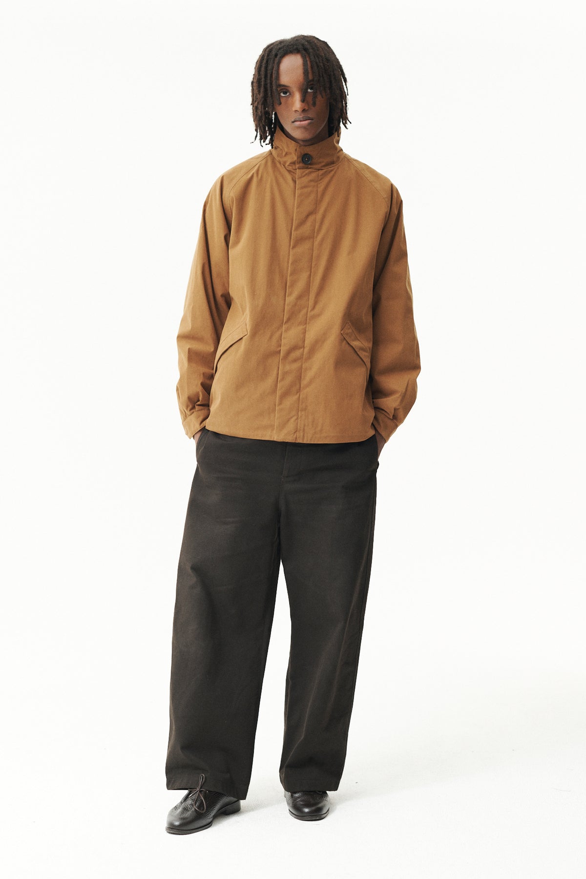 SHORT COACH BRUSHED COTTON AW26 TOBACCO