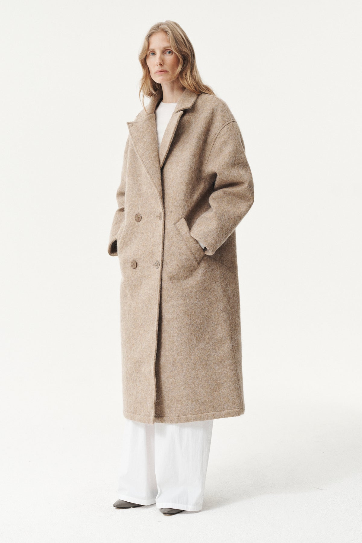 BB OVERCOAT AW26 CAMEL