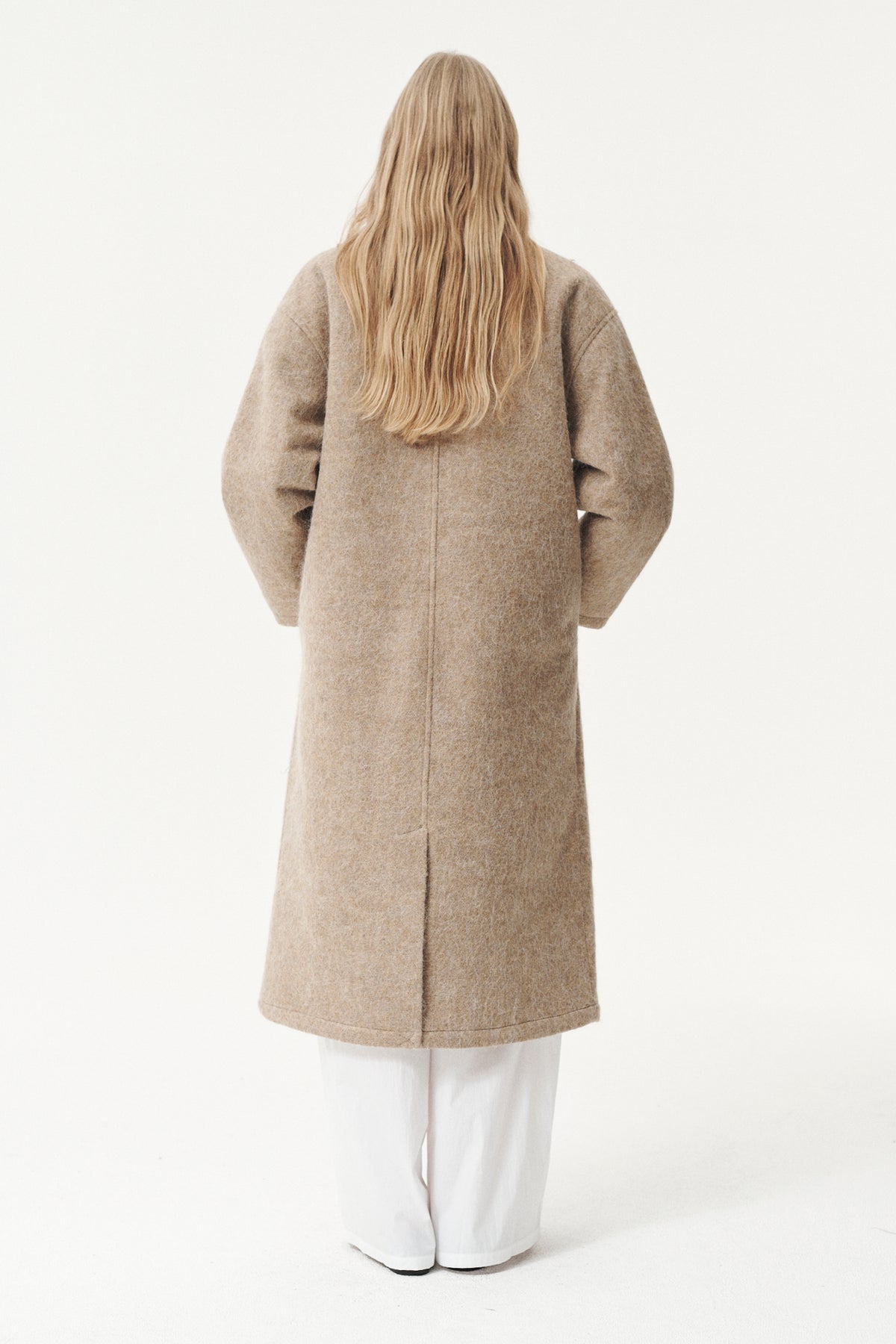 BB OVERCOAT AW26 CAMEL