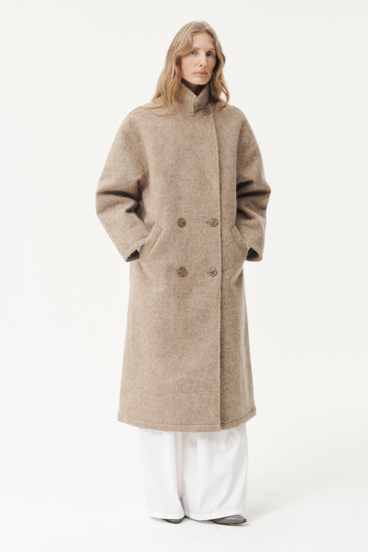 BB OVERCOAT AW26 CAMEL