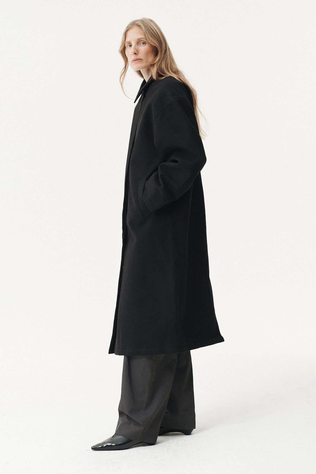 JANICE B TECHWOOL AW26 BLACK